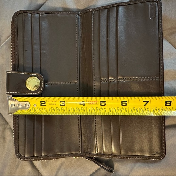 Coach zip around wallet - Picture 8 of 8